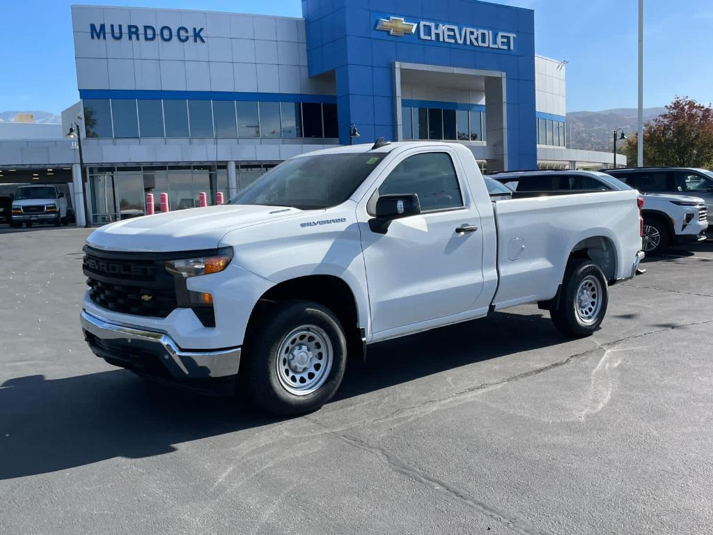 new 2026 Chevrolet Silverado 1500 car, priced at $32,900