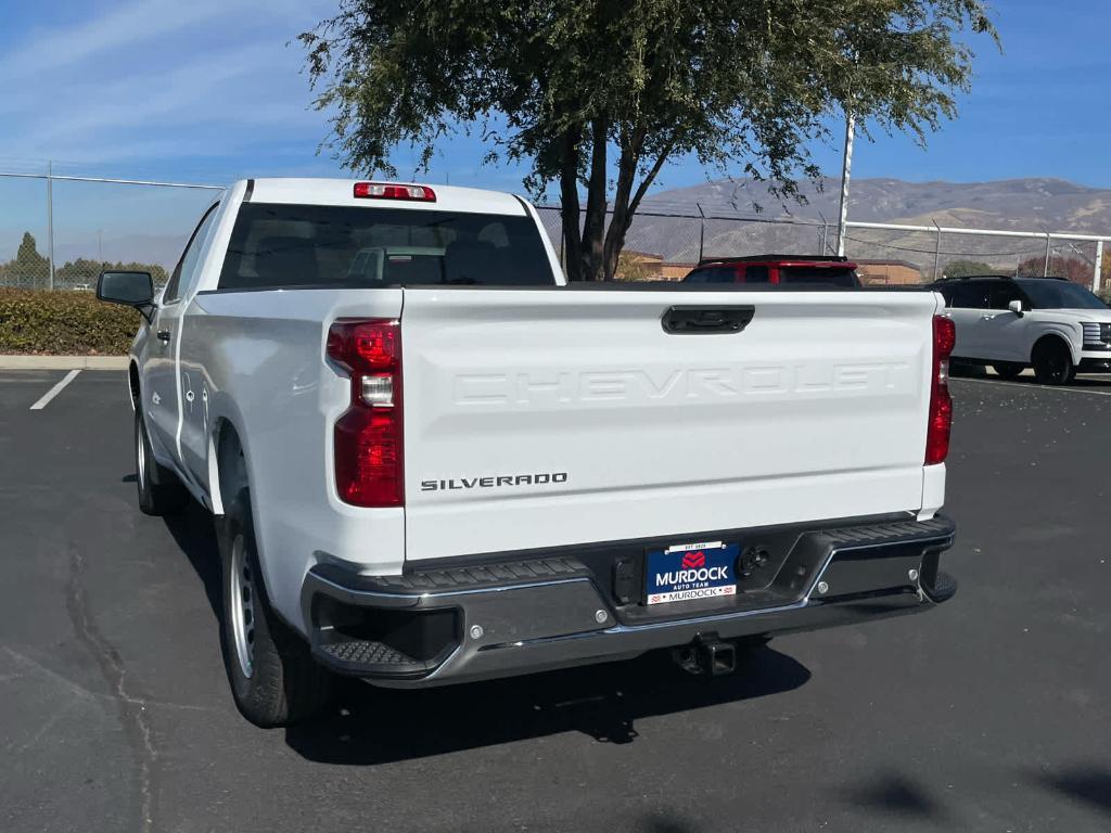 new 2026 Chevrolet Silverado 1500 car, priced at $32,900