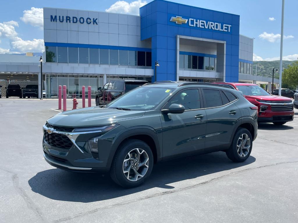 new 2025 Chevrolet Trax car, priced at $25,185