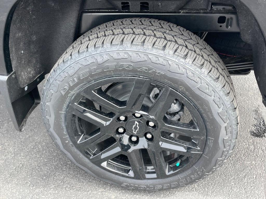 new 2025 Chevrolet Colorado car, priced at $49,410