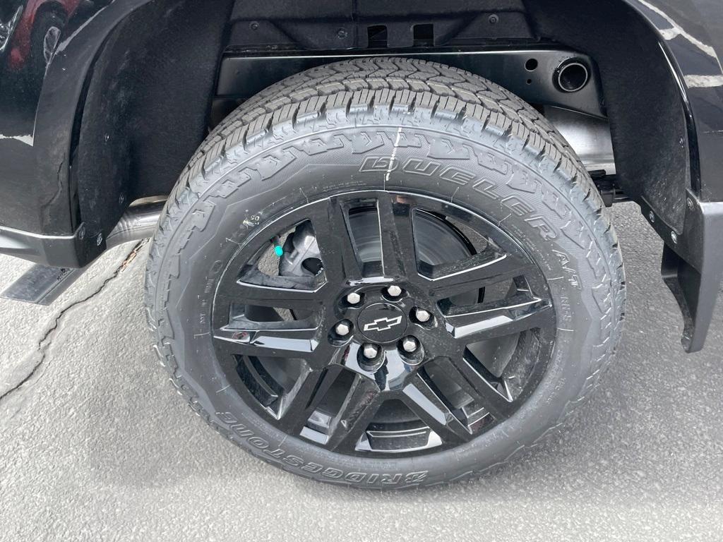 new 2025 Chevrolet Colorado car, priced at $49,410