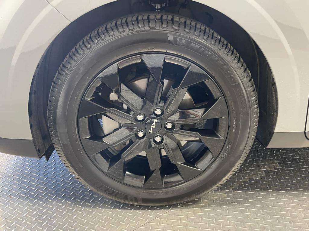 used 2023 Kia Carnival car, priced at $38,800