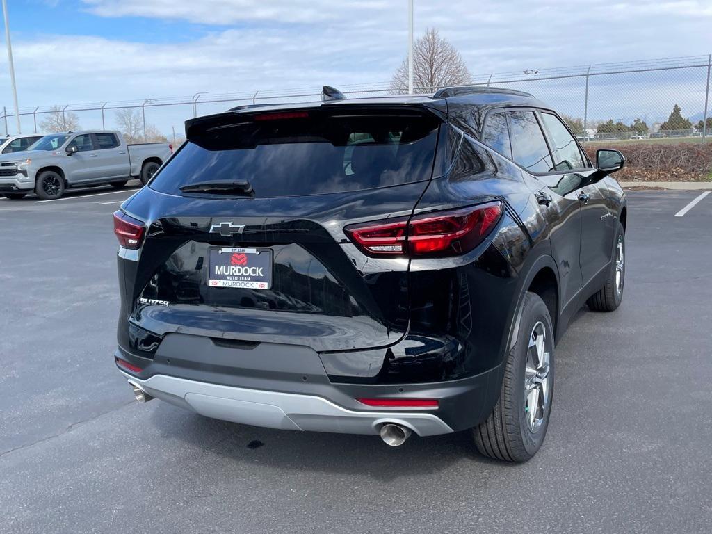 new 2025 Chevrolet Blazer car, priced at $38,875