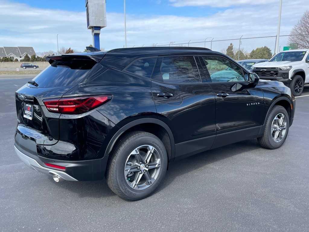 new 2025 Chevrolet Blazer car, priced at $35,875