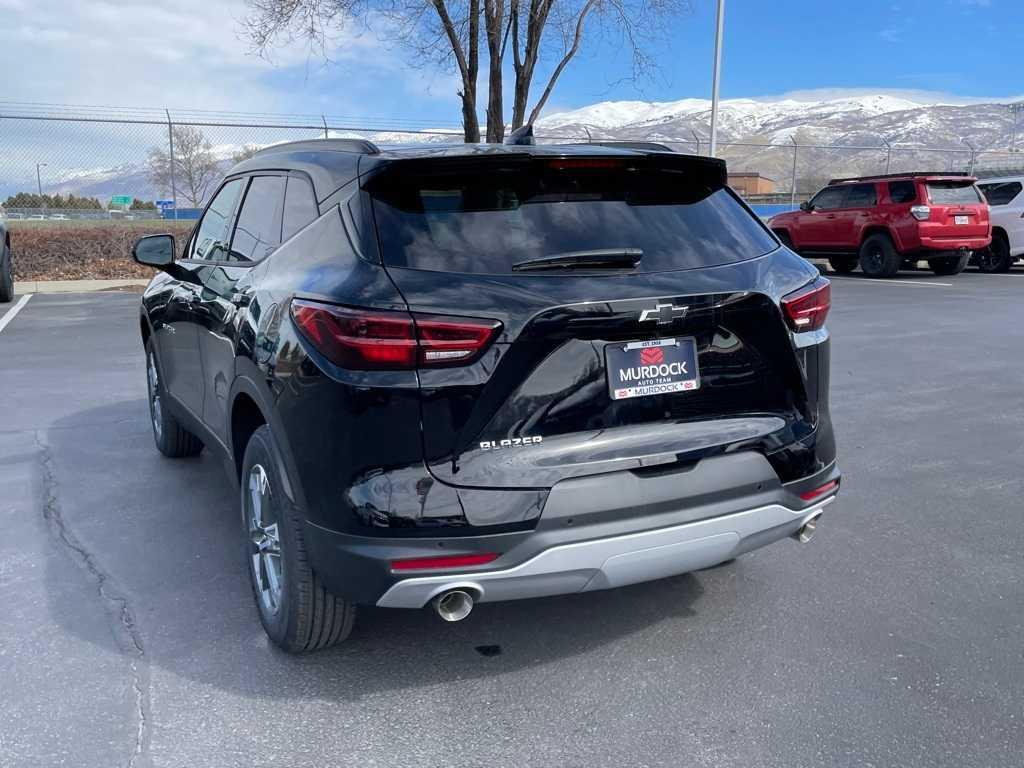new 2025 Chevrolet Blazer car, priced at $35,875