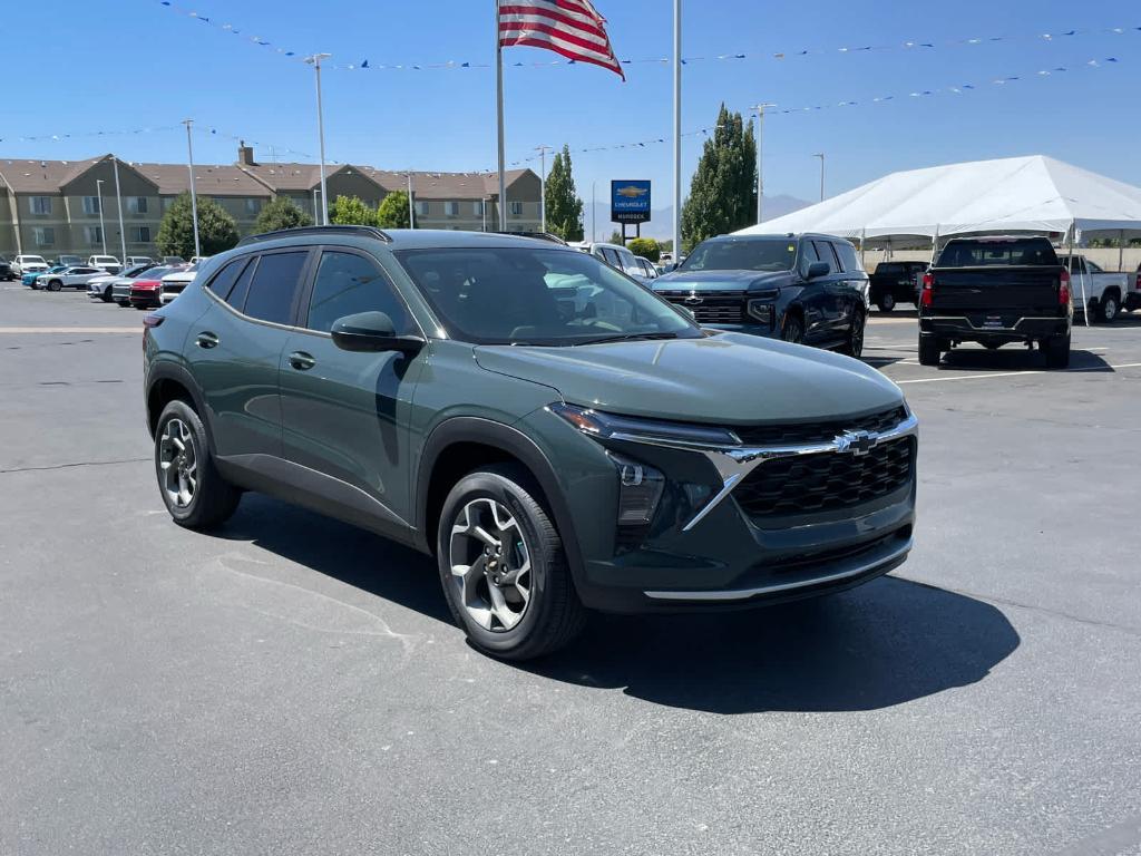 new 2025 Chevrolet Trax car, priced at $25,235