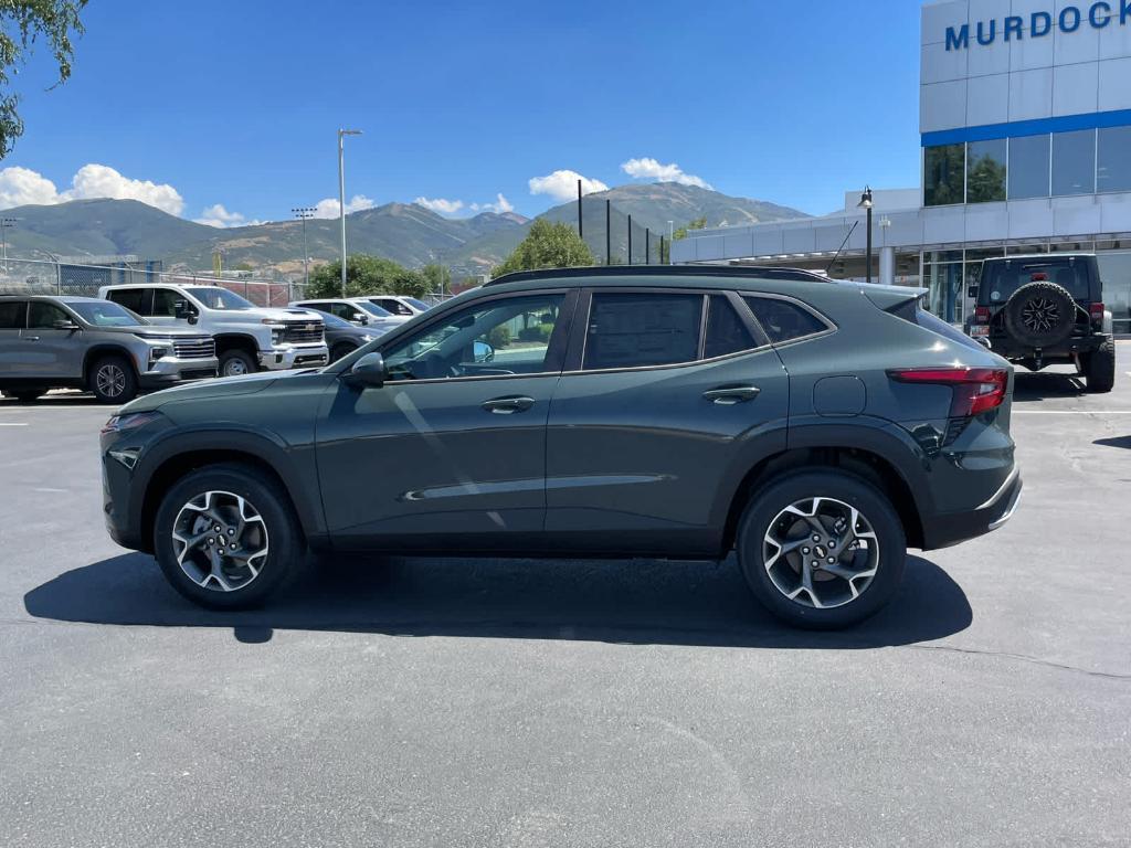 new 2025 Chevrolet Trax car, priced at $25,235