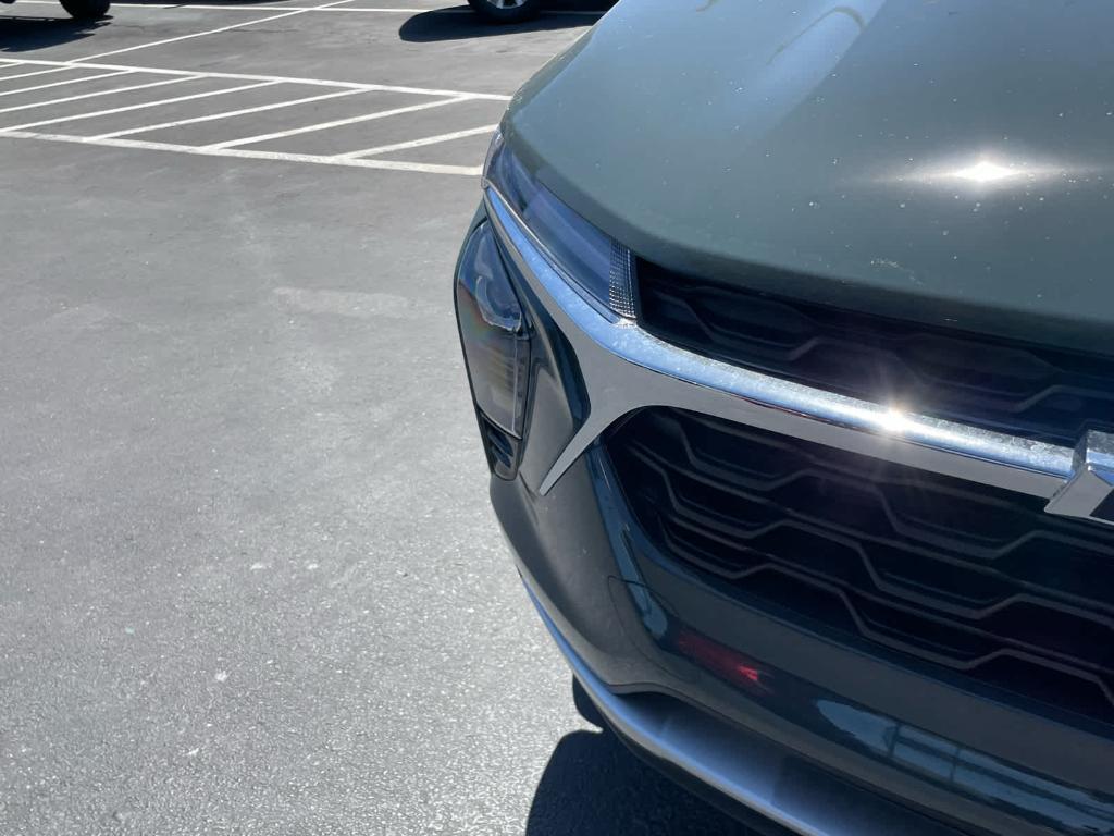new 2025 Chevrolet Trax car, priced at $25,235