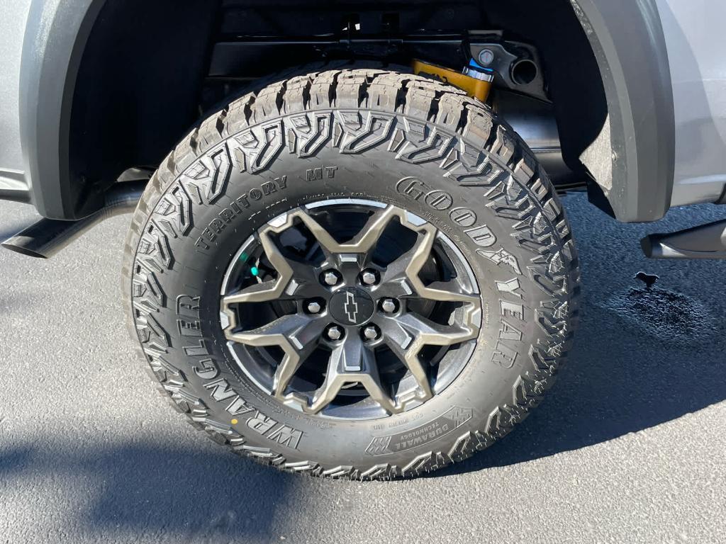 new 2026 Chevrolet Colorado car, priced at $53,370