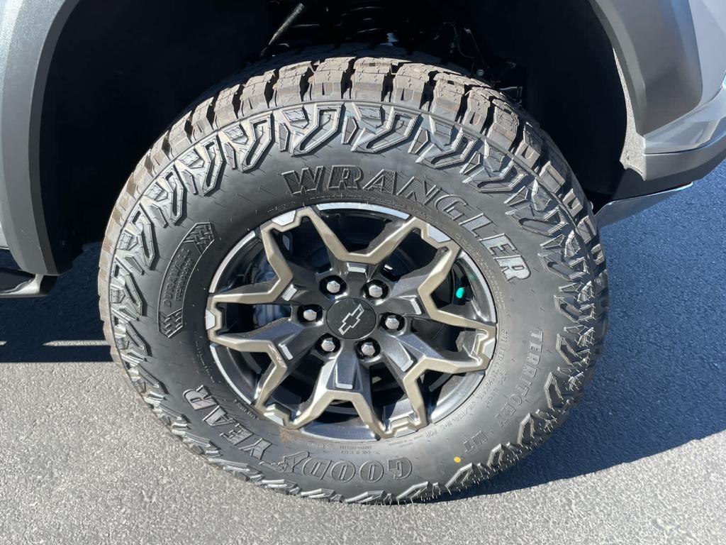 new 2026 Chevrolet Colorado car, priced at $53,370