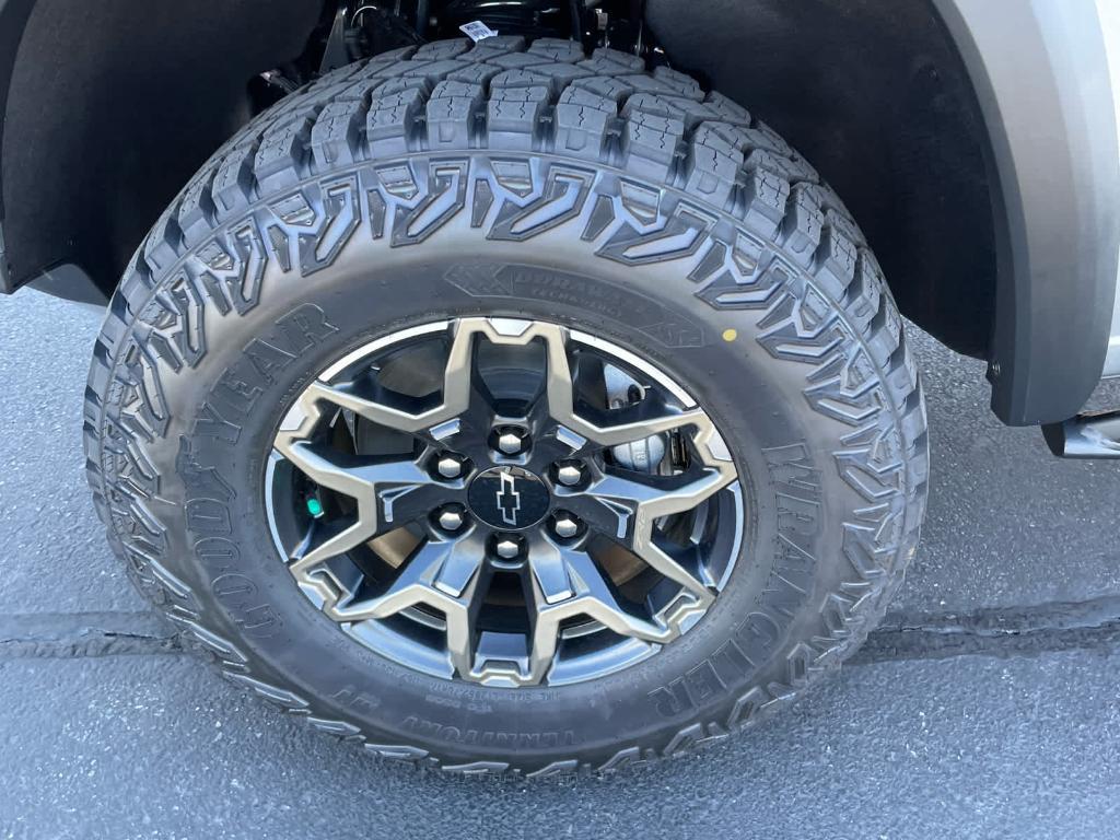 new 2026 Chevrolet Colorado car, priced at $53,370