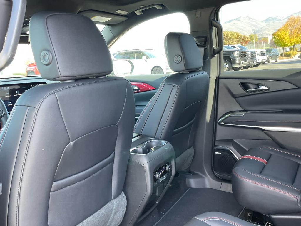 new 2026 Chevrolet Traverse car, priced at $60,795