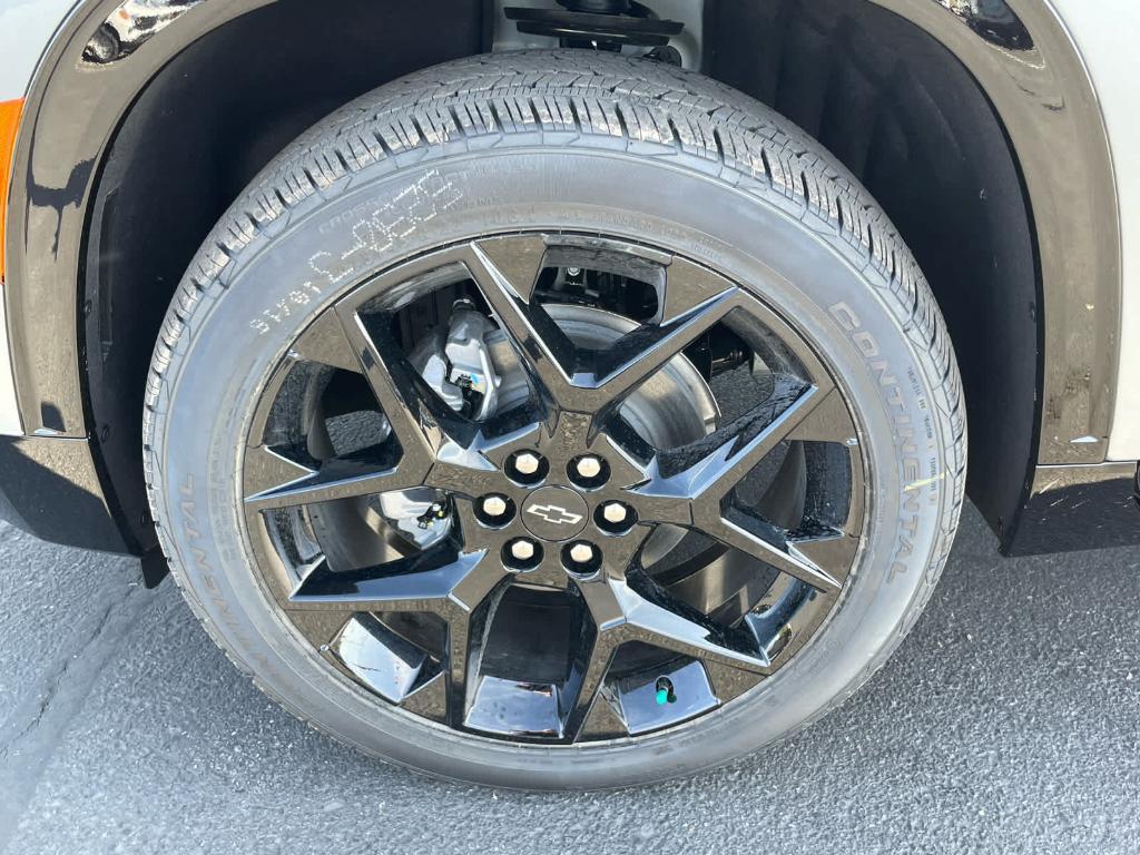 new 2026 Chevrolet Traverse car, priced at $60,795