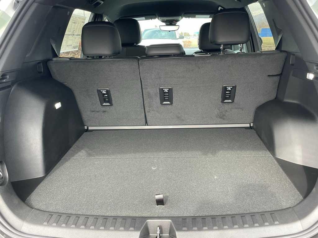 new 2025 Chevrolet Equinox car, priced at $32,875