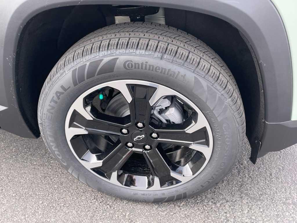 new 2025 Chevrolet Equinox car, priced at $32,875