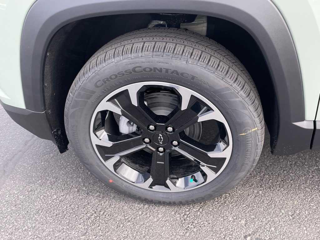 new 2025 Chevrolet Equinox car, priced at $32,875