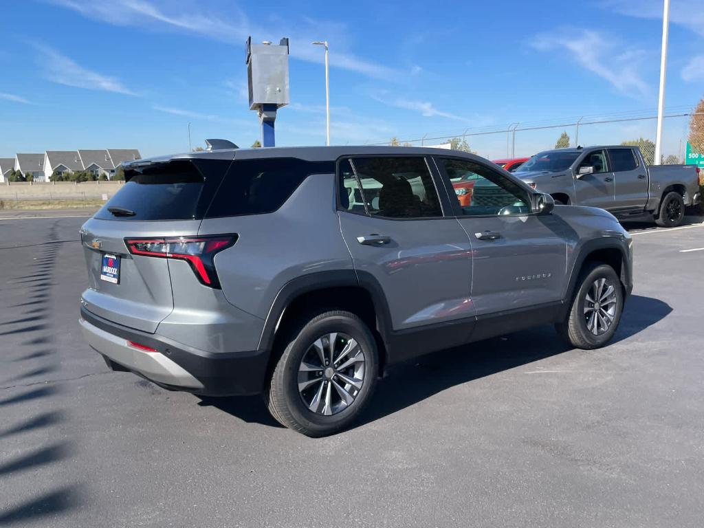 new 2026 Chevrolet Equinox car, priced at $30,495