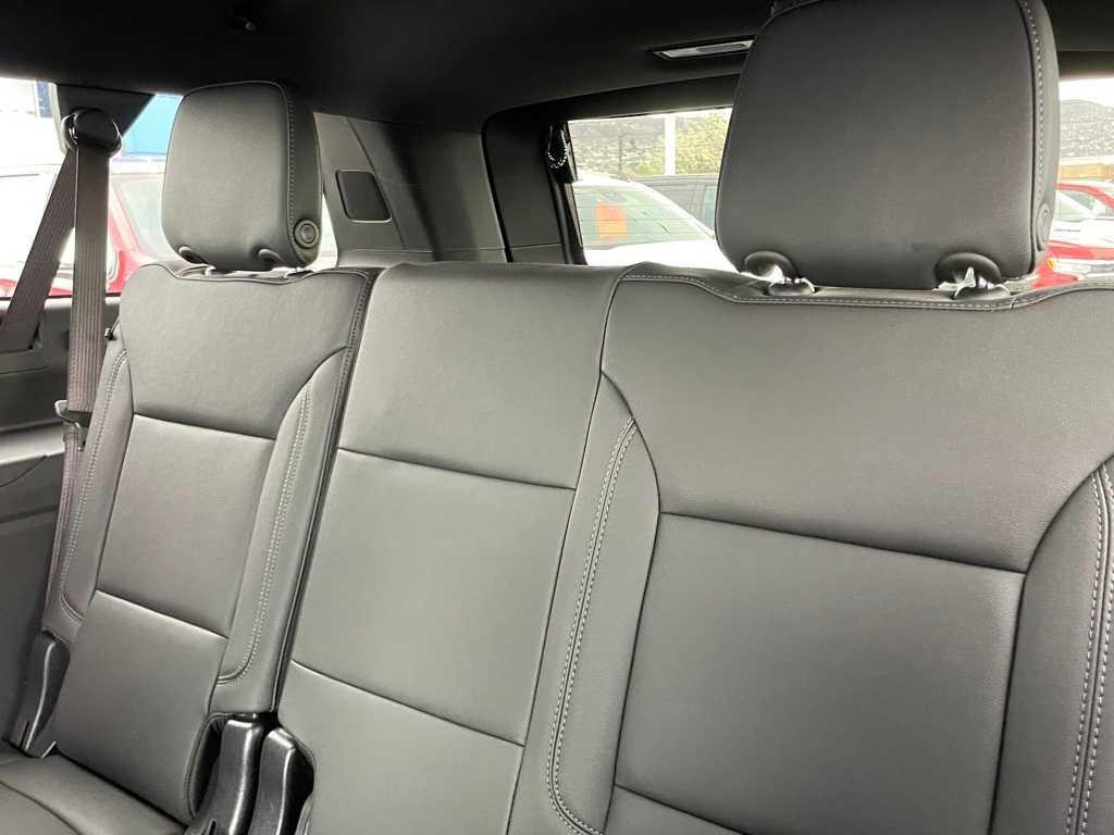 new 2025 Chevrolet Suburban car, priced at $83,125
