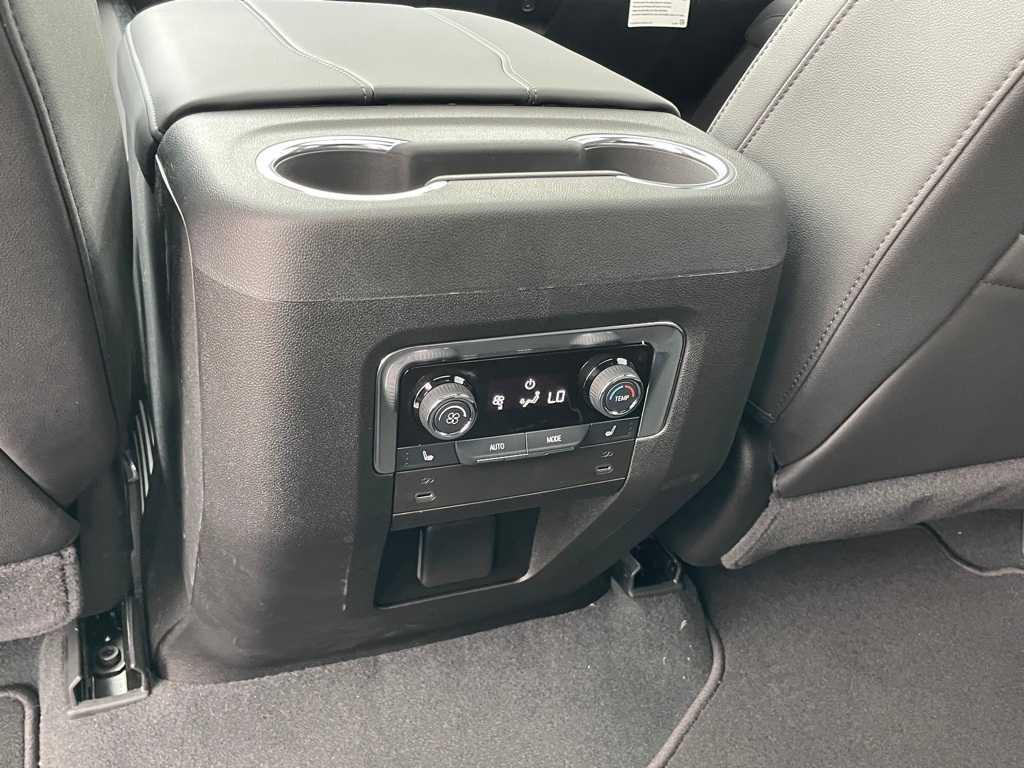 new 2025 Chevrolet Suburban car, priced at $83,125