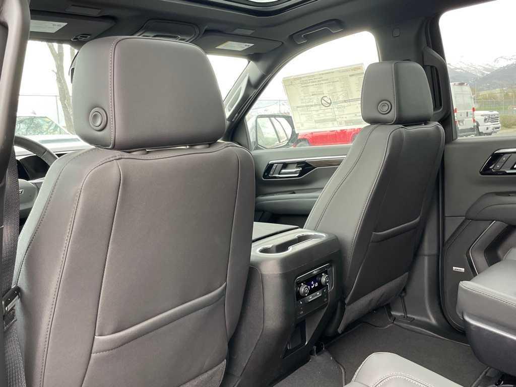 new 2025 Chevrolet Suburban car, priced at $83,125