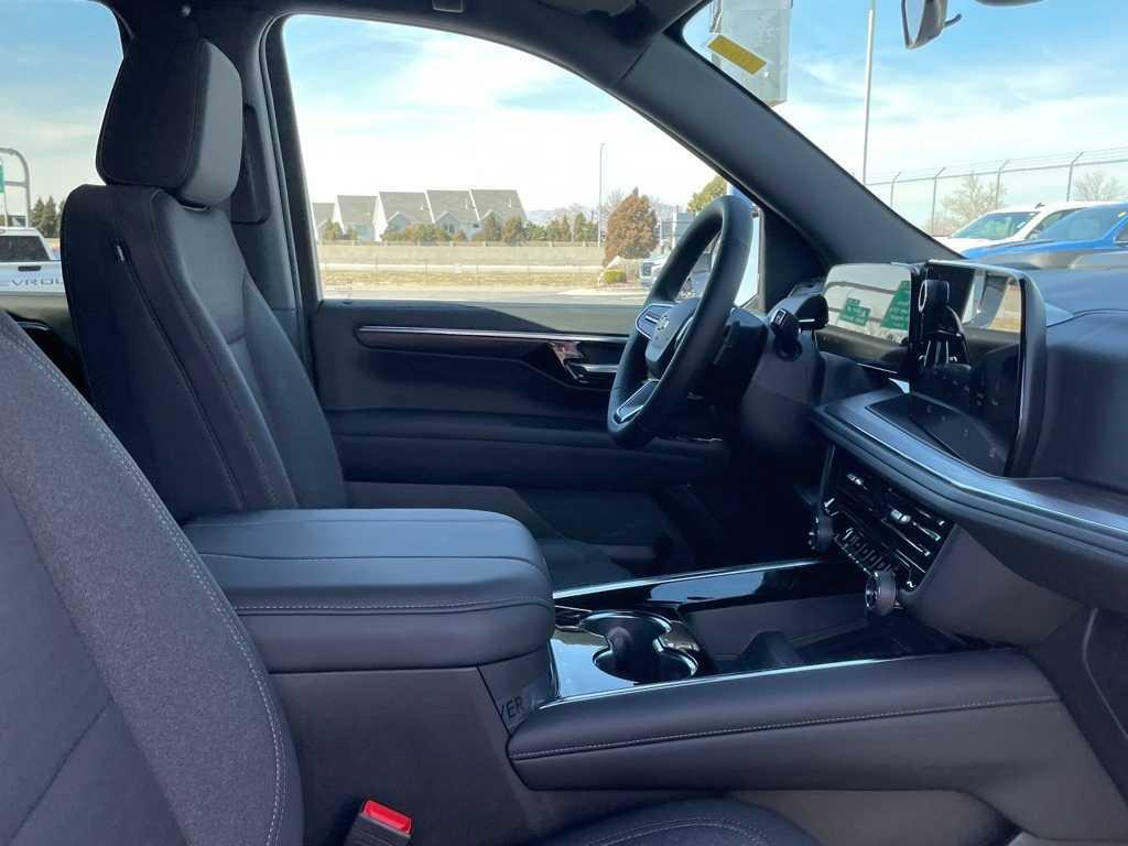 new 2025 Chevrolet Tahoe car, priced at $62,585
