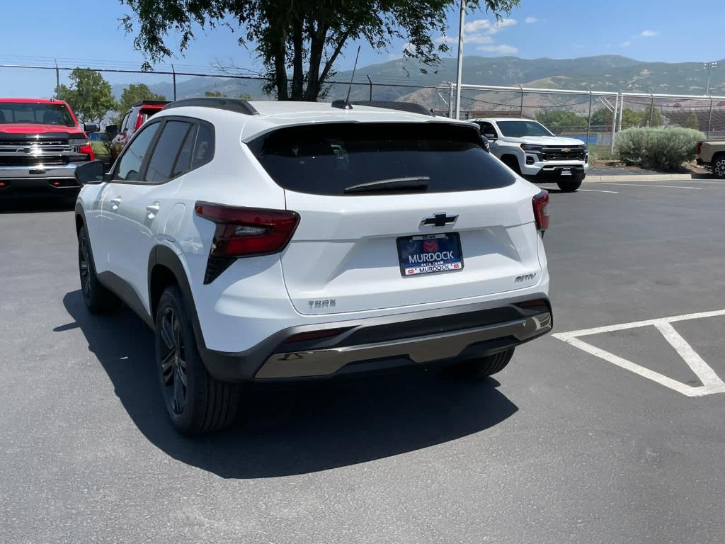 new 2025 Chevrolet Trax car, priced at $25,440