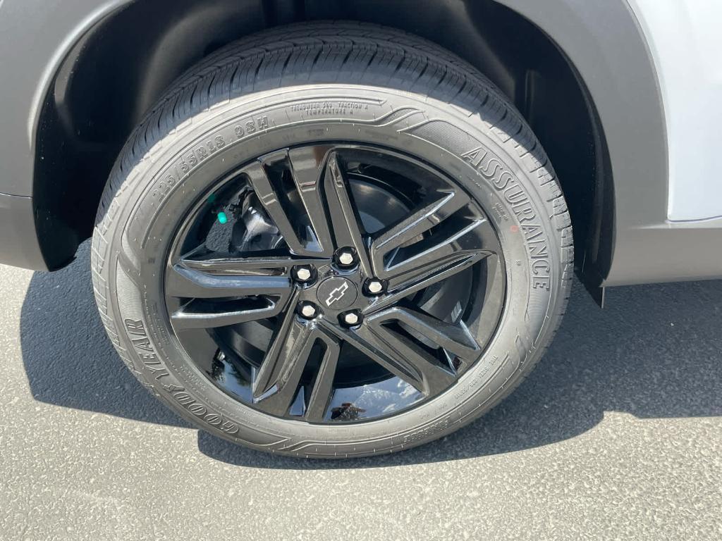 new 2025 Chevrolet Trax car, priced at $25,440