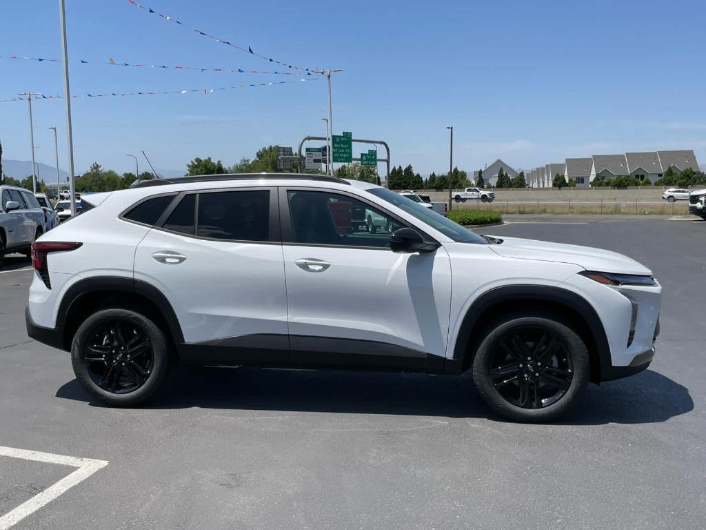 new 2025 Chevrolet Trax car, priced at $25,440