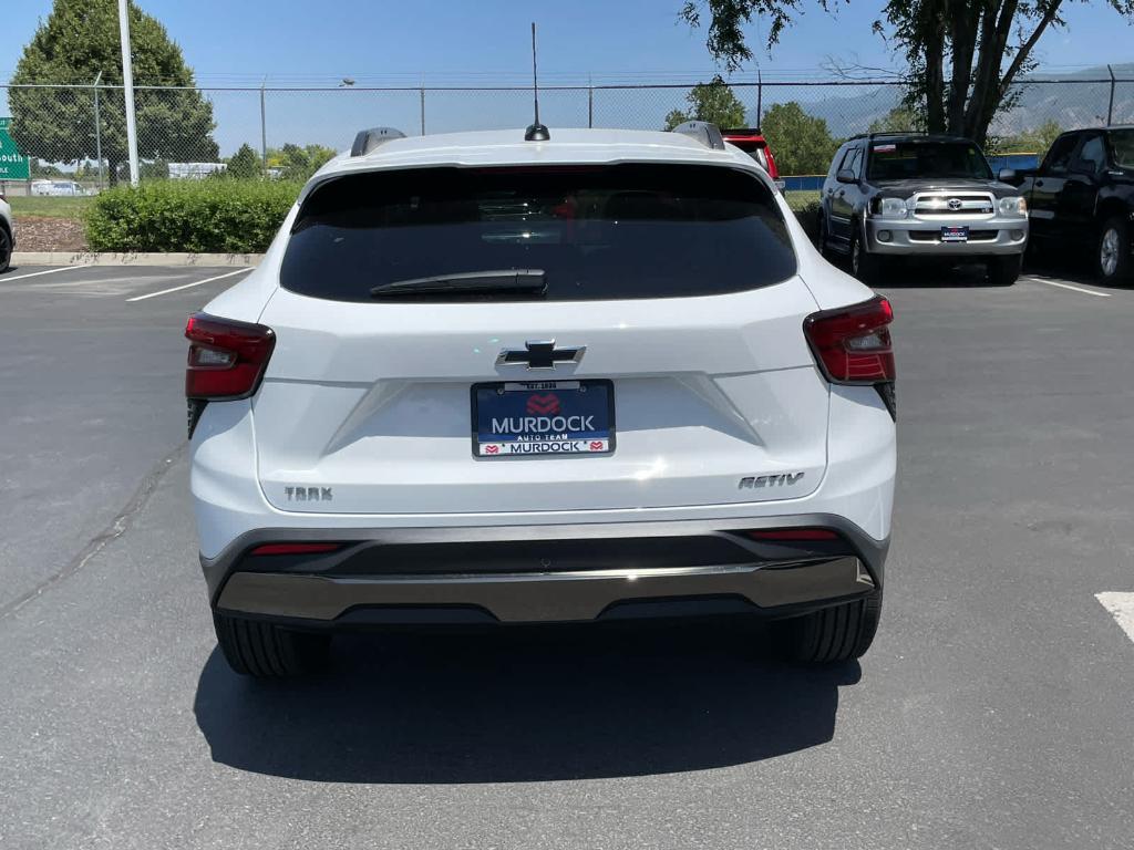 new 2025 Chevrolet Trax car, priced at $25,440