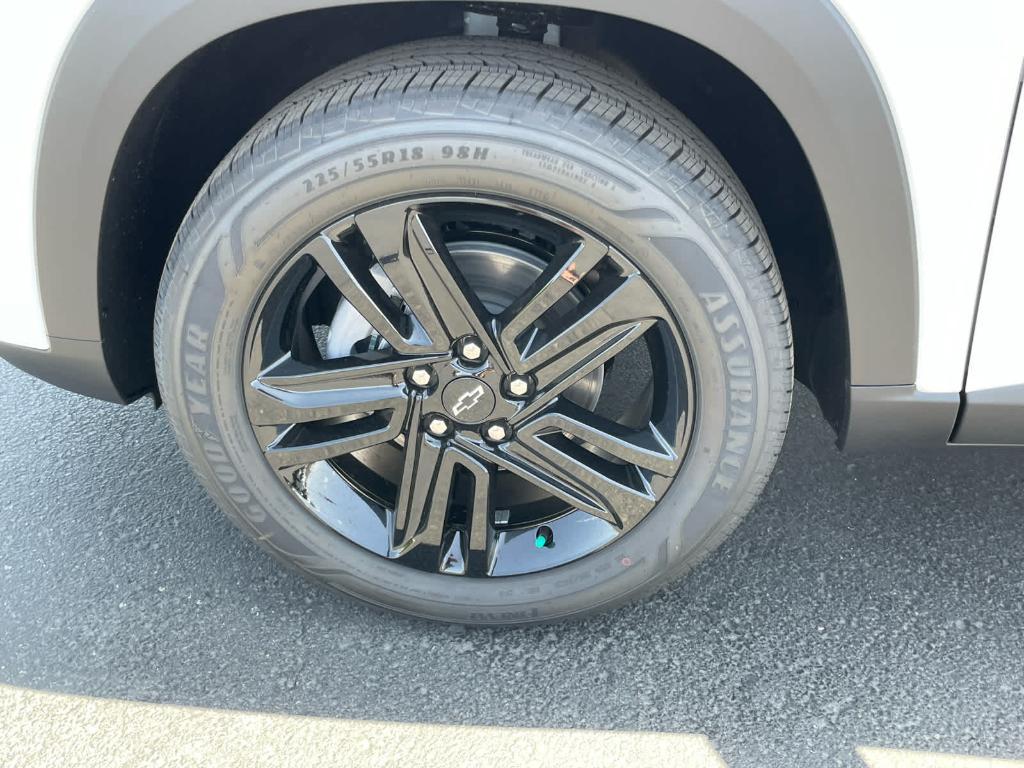 new 2025 Chevrolet Trax car, priced at $25,440