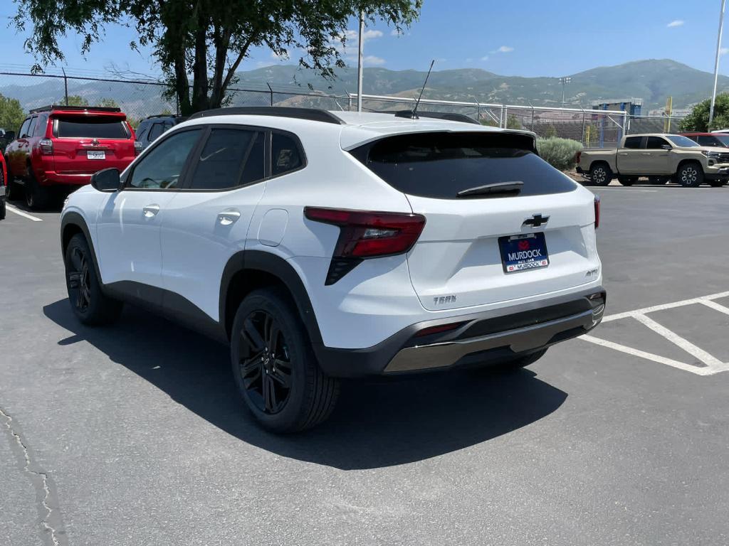 new 2025 Chevrolet Trax car, priced at $25,440