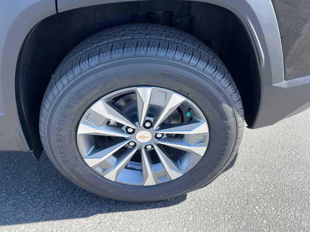 new 2025 Chevrolet Equinox car, priced at $31,395