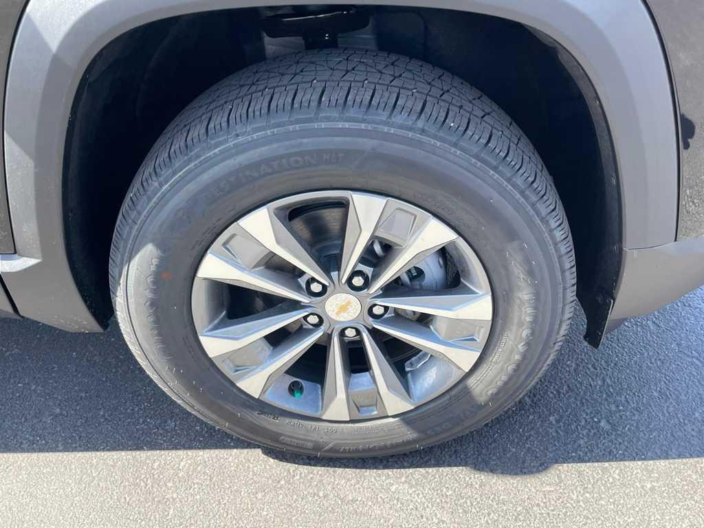 new 2025 Chevrolet Equinox car, priced at $31,395