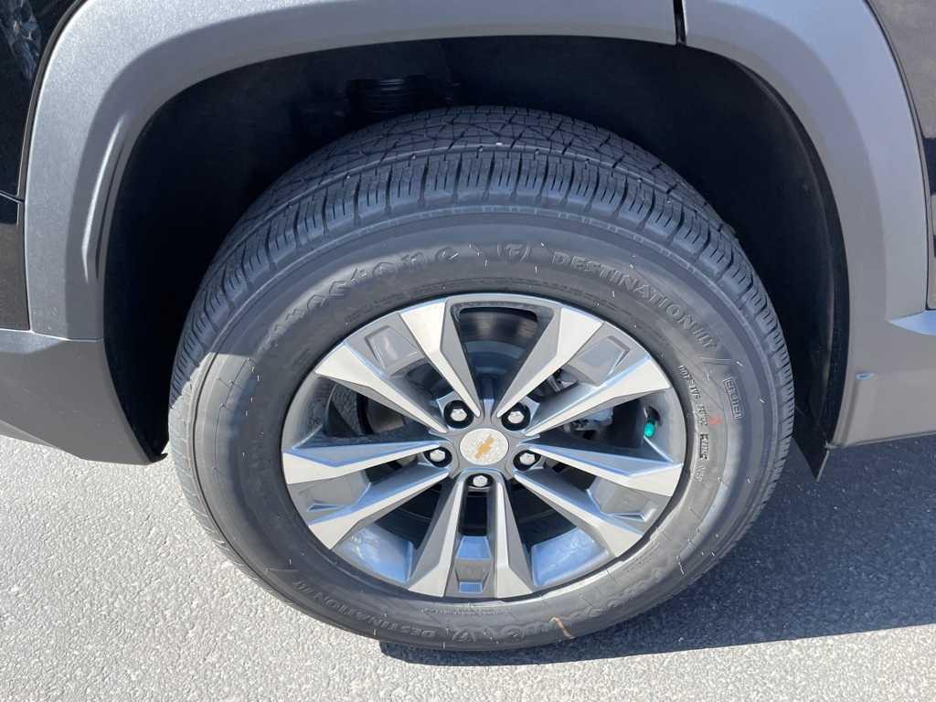 new 2025 Chevrolet Equinox car, priced at $31,395