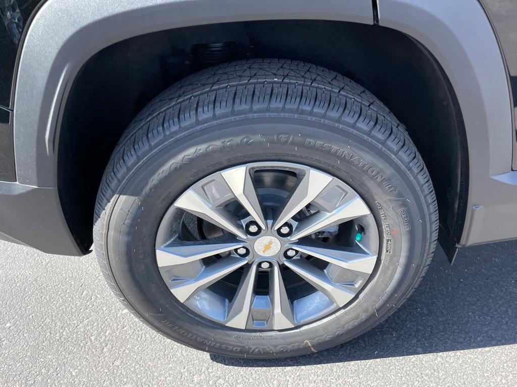 new 2025 Chevrolet Equinox car, priced at $32,145