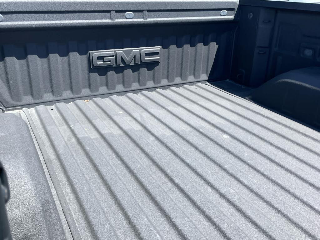 used 2021 GMC Sierra 1500 car, priced at $40,500