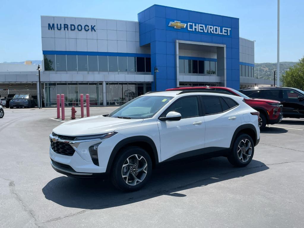new 2025 Chevrolet Trax car, priced at $24,235