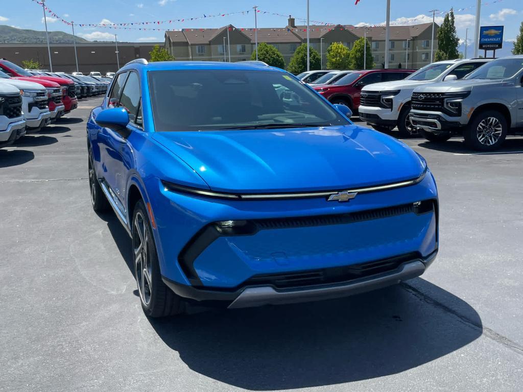 new 2025 Chevrolet Equinox EV car, priced at $43,895