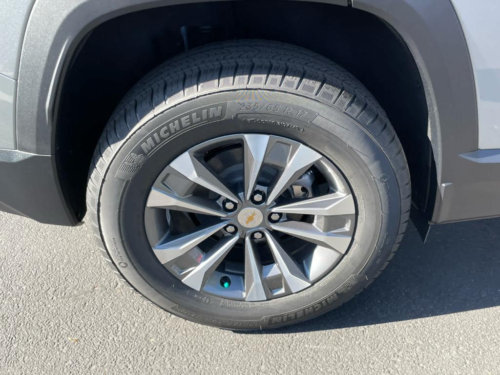 new 2026 Chevrolet Equinox car, priced at $31,245