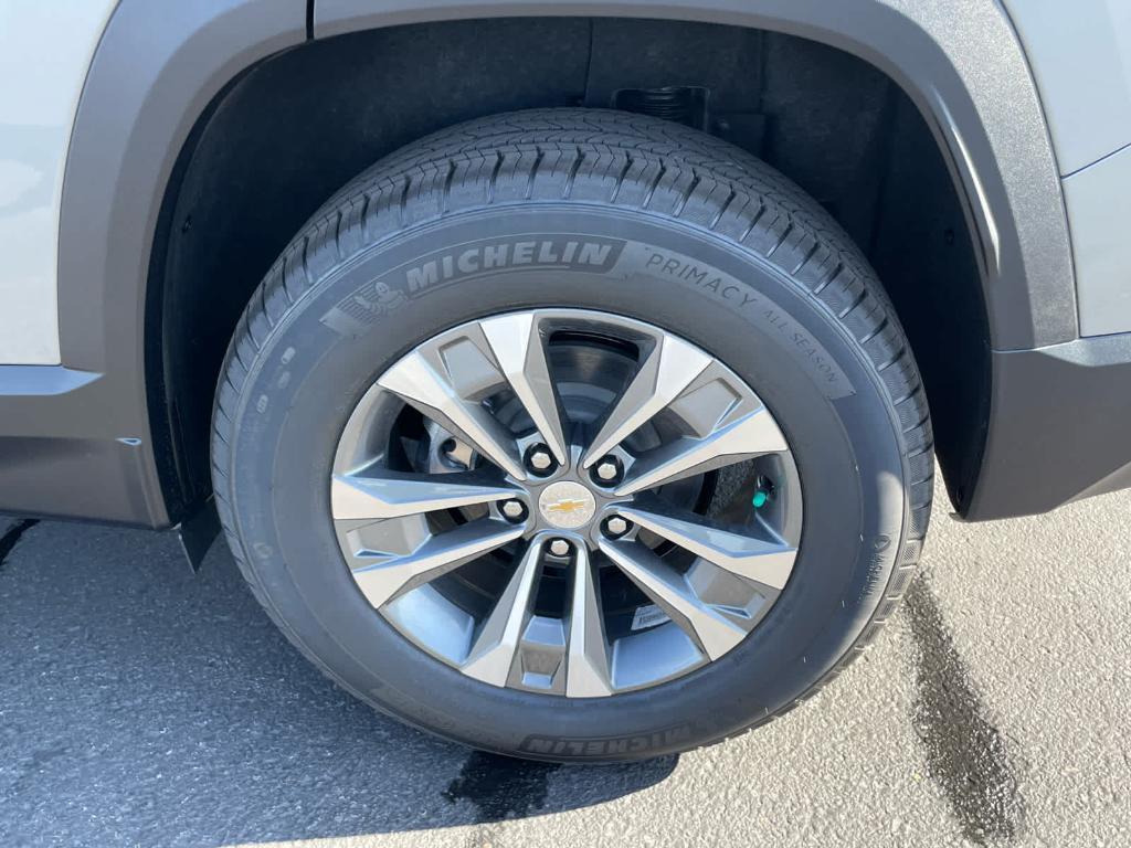 new 2026 Chevrolet Equinox car, priced at $31,245