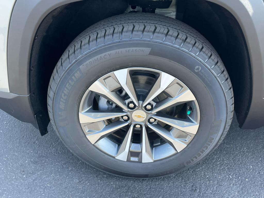 new 2026 Chevrolet Equinox car, priced at $31,245