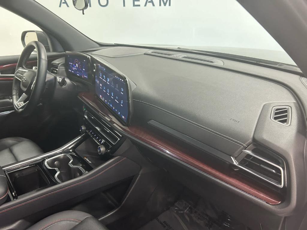 used 2024 Chevrolet Traverse car, priced at $49,900