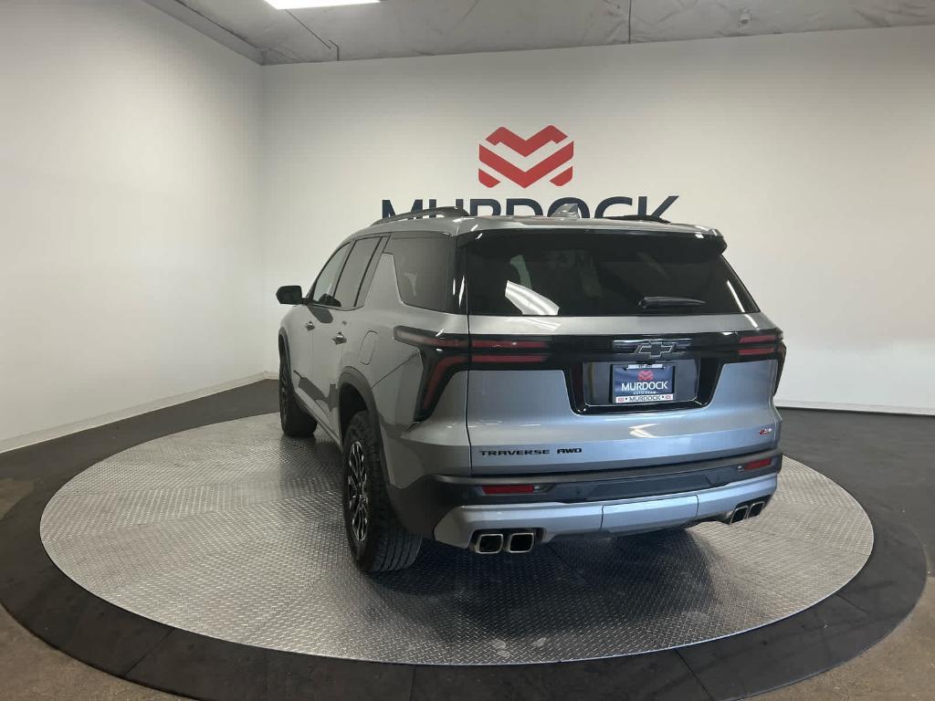 used 2024 Chevrolet Traverse car, priced at $49,900