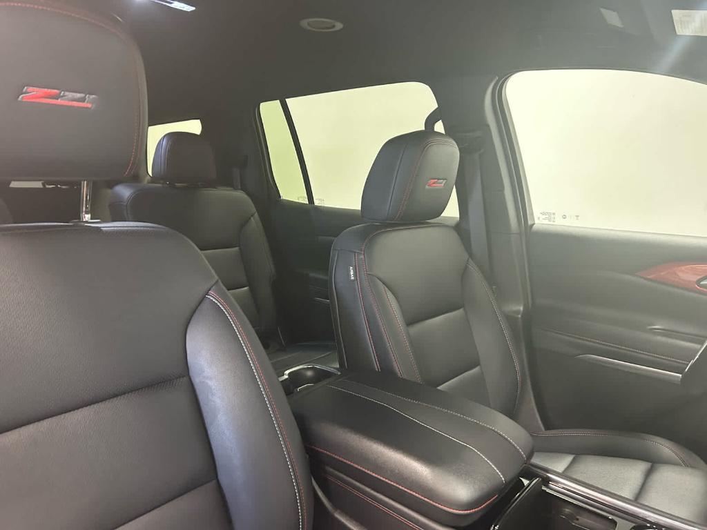 used 2024 Chevrolet Traverse car, priced at $49,900
