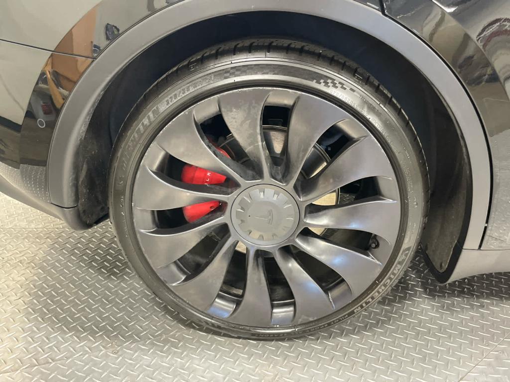 used 2022 Tesla Model Y car, priced at $31,900