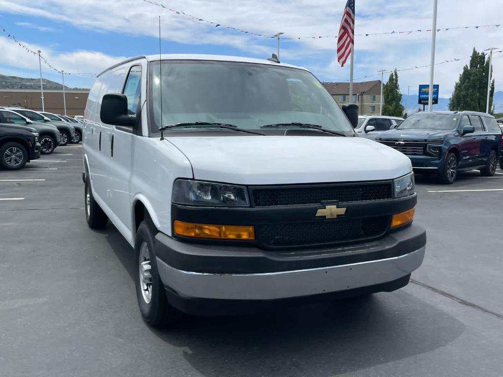 new 2025 Chevrolet Express 2500 car, priced at $47,088