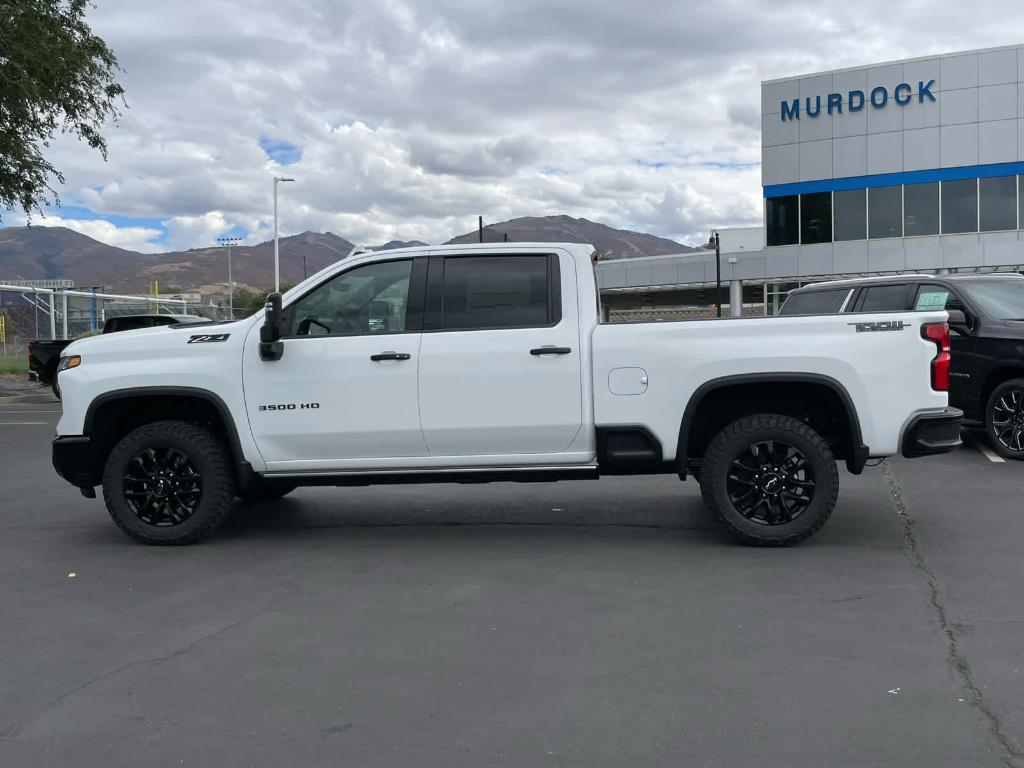 new 2026 Chevrolet Silverado 3500 car