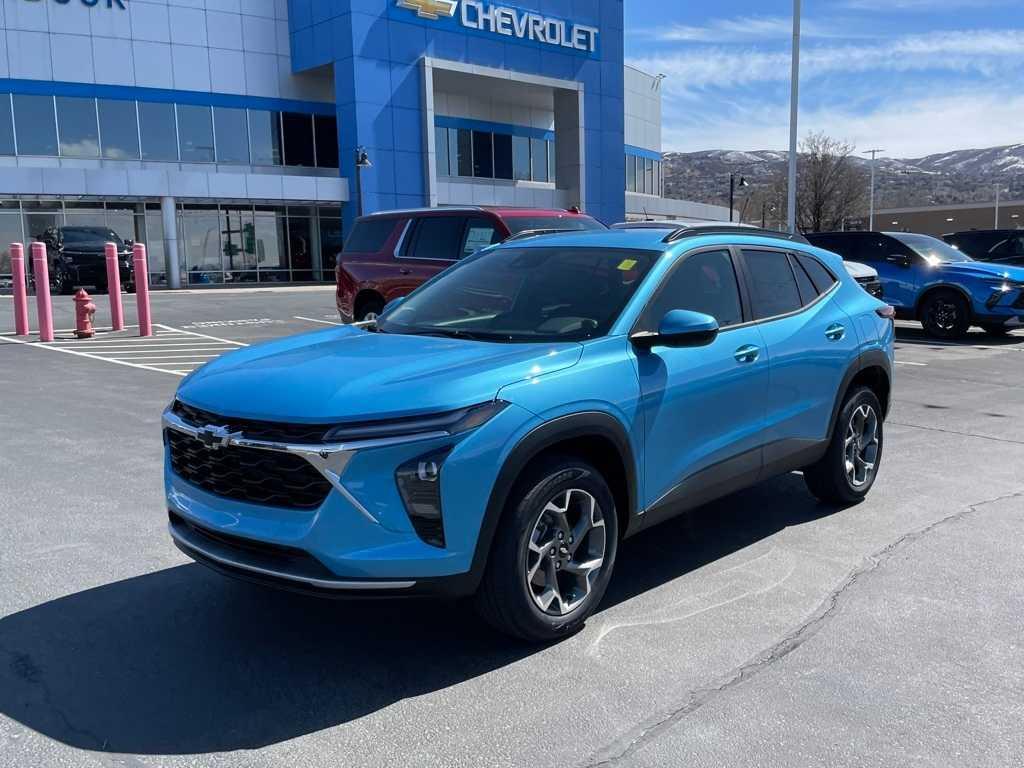 new 2025 Chevrolet Trax car, priced at $25,530