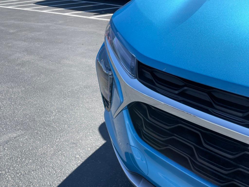 new 2025 Chevrolet Trax car, priced at $26,030