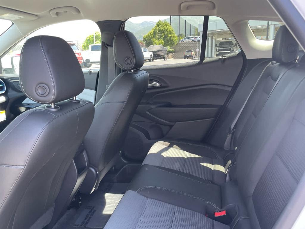 new 2025 Chevrolet Trax car, priced at $24,985